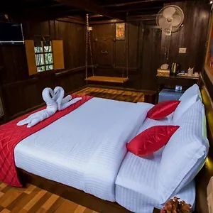 traditional-kerala-villa.kerala-hotels.net/