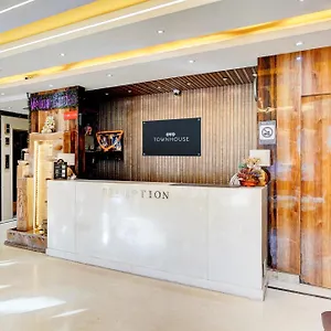 oyo-townhouse-340-jageer-palace-near-mayapuri-chowk.top-gurgaonhotels.com/